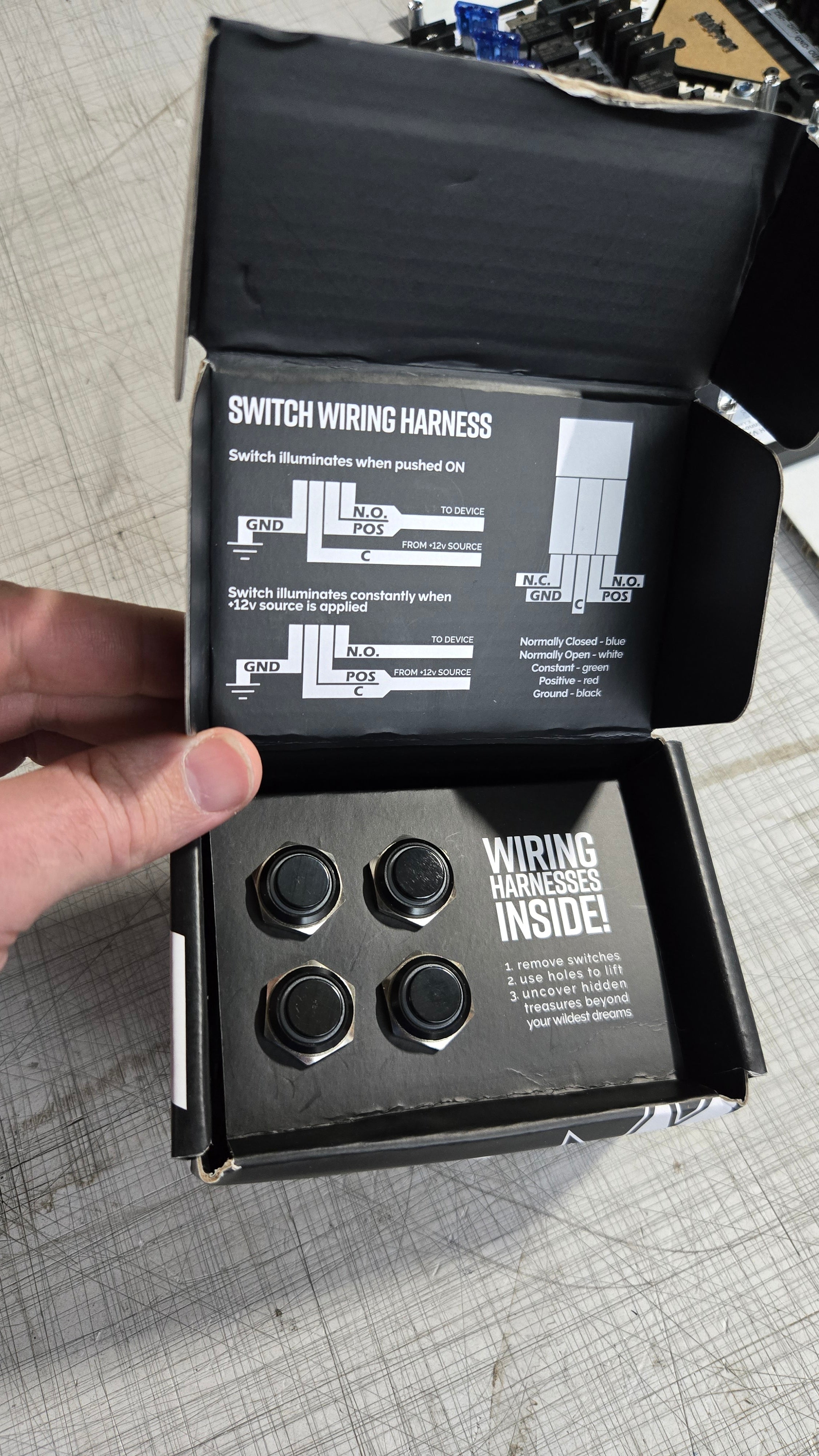 Waterproof 16mm Latching Black Halo Ring 12V Push Button Switch SPDT 4 Pack