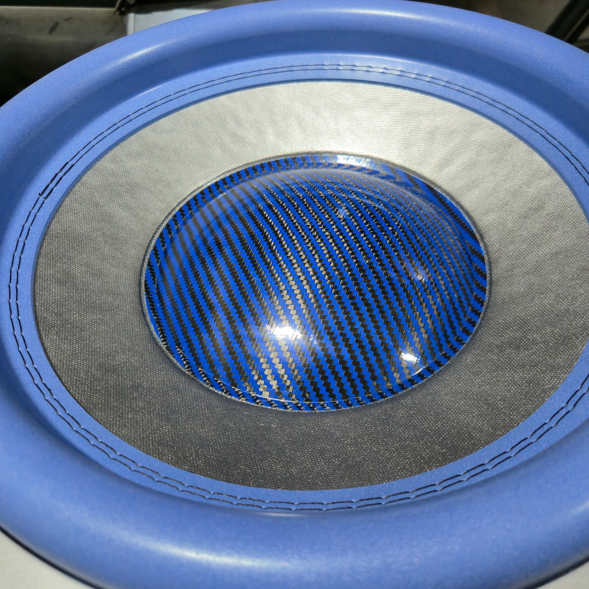 Custom Cabon Cap Sparked 15" Bass Blaster Car Audio Subwoofer 2000W DVC